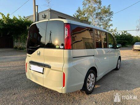 Honda, Stepwgn, 1500, 150, бензин, минивэн, вариатор, передний привод, среднее состояние, правый, белый, 1 320 000 ₽