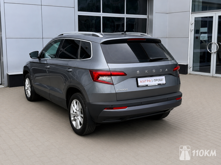 Skoda, Karoq, 1400, 115, бензин, внедорожник, робот, передний привод, среднее состояние, левый, серый, 2 320 000 ₽