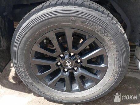 Toyota, Land Cruiser Prado, 4000, 249, бензин, внедорожник, автомат, полный привод, среднее состояние, левый, серый, 5 600 000 ₽